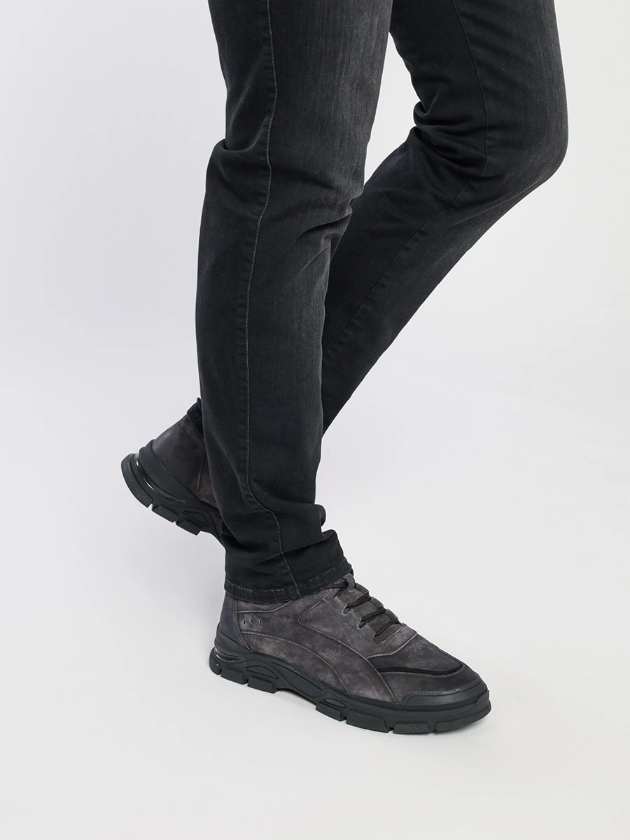 Ботинки серого цвета со шнуровкой и боковой молнией